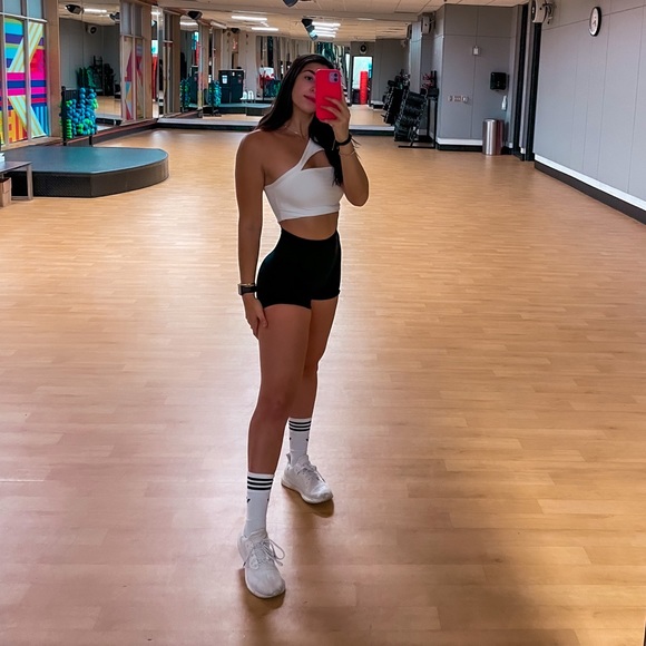 Alphalete Asymmetrical Sports Bra White - Picture 6 of 7